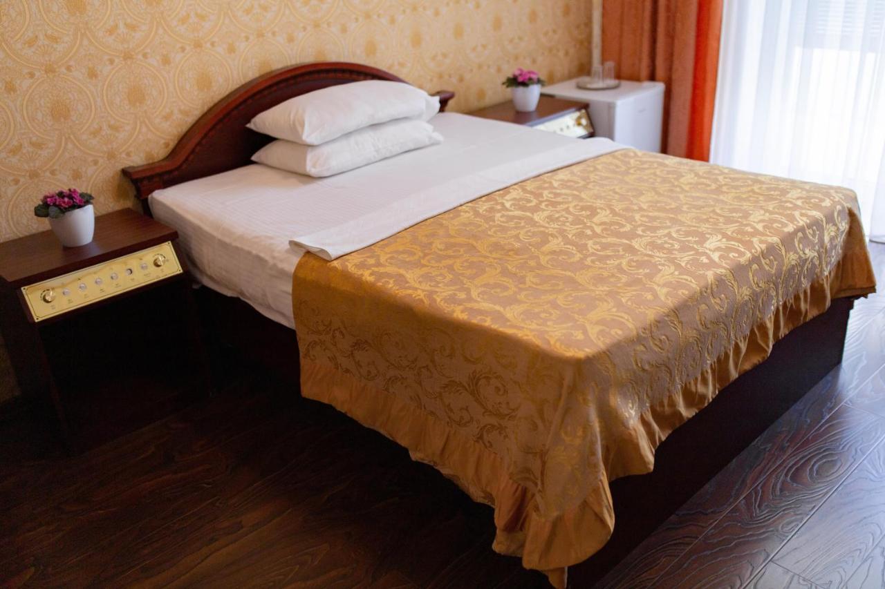 Vila Muntenia Hotel تشيسيناو المظهر الخارجي الصورة
