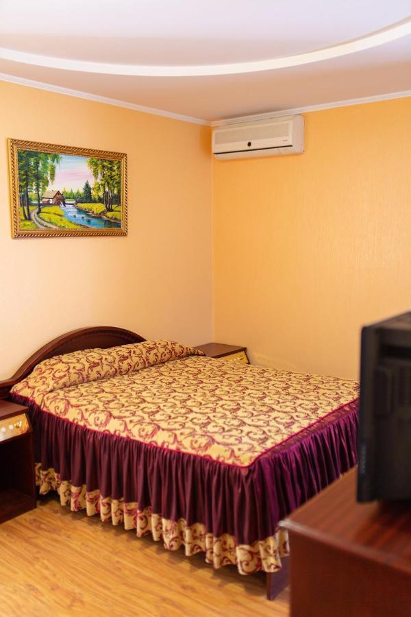 Vila Muntenia Hotel تشيسيناو المظهر الخارجي الصورة
