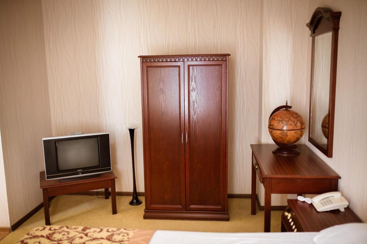 Vila Muntenia Hotel تشيسيناو المظهر الخارجي الصورة